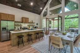New! Twisted Wildflower! Spa, Fire-pit, Foosball! - Image 3