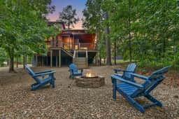 Cabin Retreat with Spa, Fire Pit & Games - Sleeps 4 - Image 5