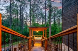 New! Luxury Cabin Retreat Hot Tub-Playset-Firepit - Image 5