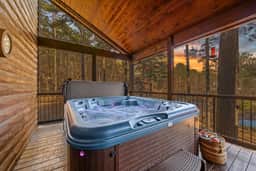 New! Answered Prayers! Pond! Hot Tub! Sleep 22! - Image 4