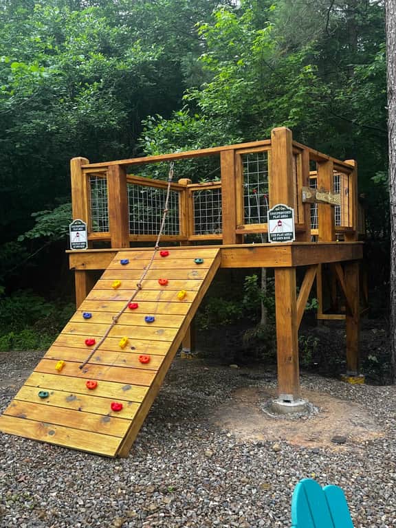 New! Hang Loose! Hot Tub, Firepit, Arcade, Playset - Image 5