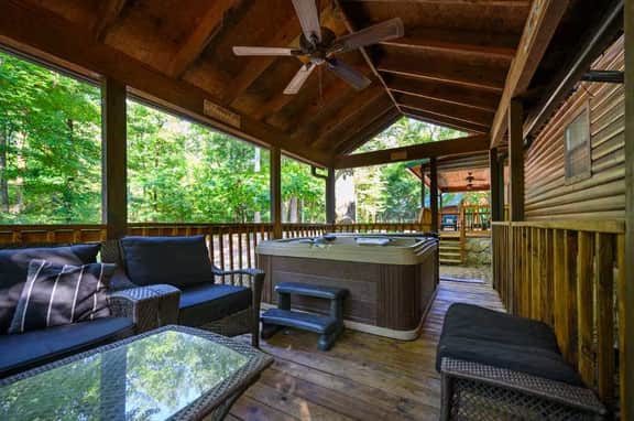 New! Play in Lukfata Creek! Hot Tub! Fire pit! - Image 5
