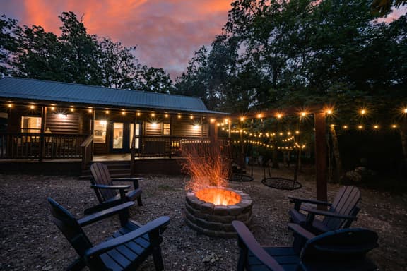 New! Walk to Safari Park! Hot Tub-Playset-Firepit! - Image 1