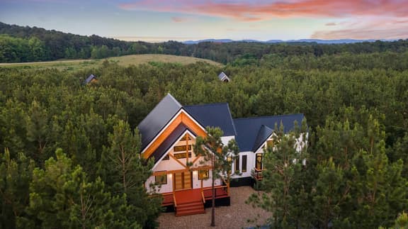 Entertainment Cabin Retreat, Spa Games & Play Zone - Image 1